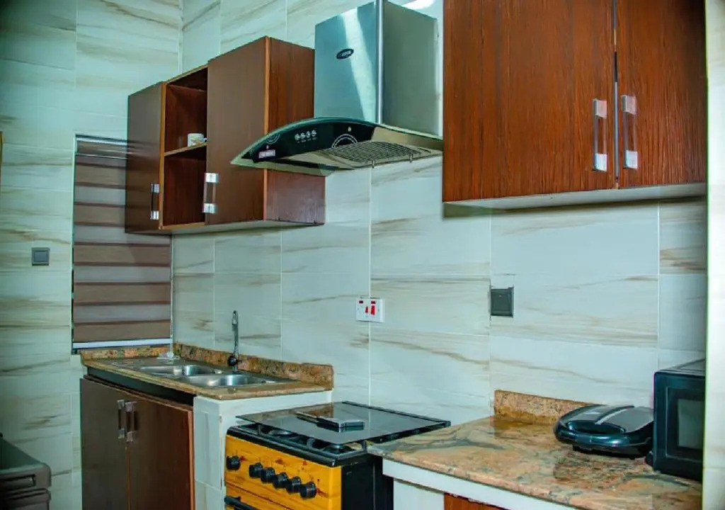 Luxury 3-Bedroom Duplex FAST WIFI & 247Power