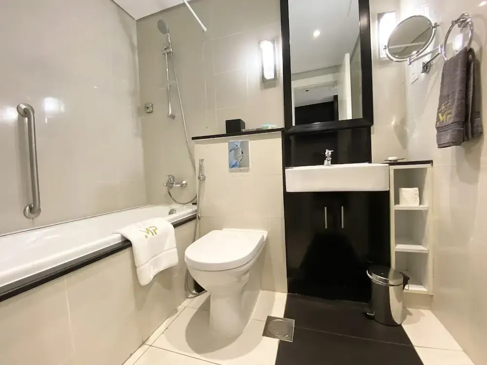 Marco Polo - Chic Studio with Balcony and Spa, Canal Views