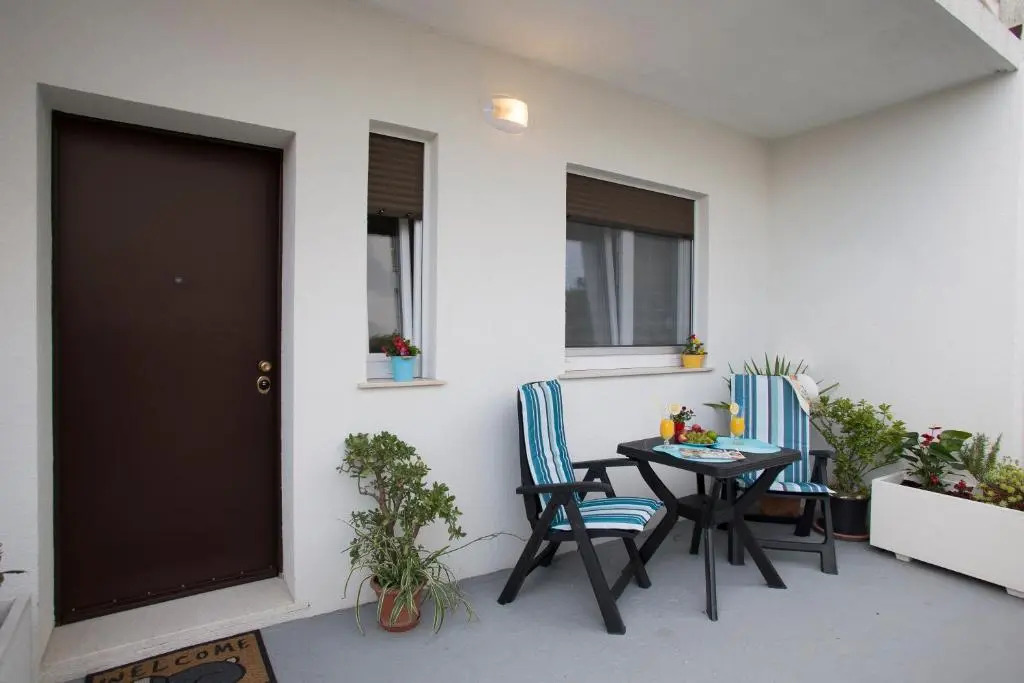 LuSea Apartments