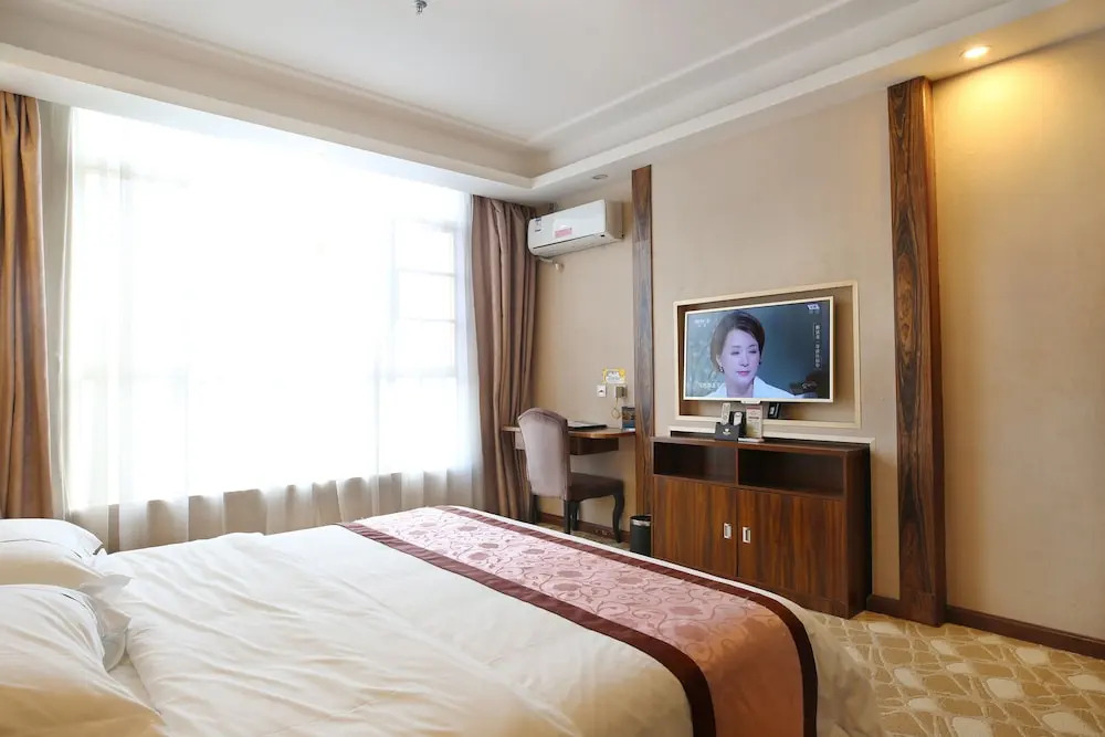 Echarm Hotel Guangzhou Baiyun Station Hebian Metro Station