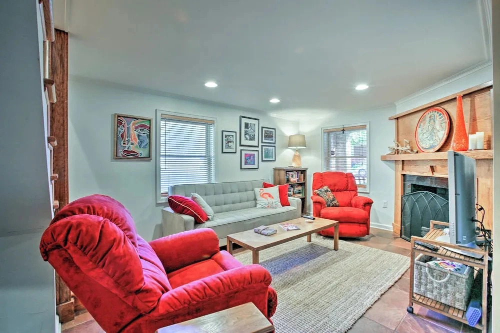 4 Mi to French Quarter: Nola Apt w/ Garden Patio