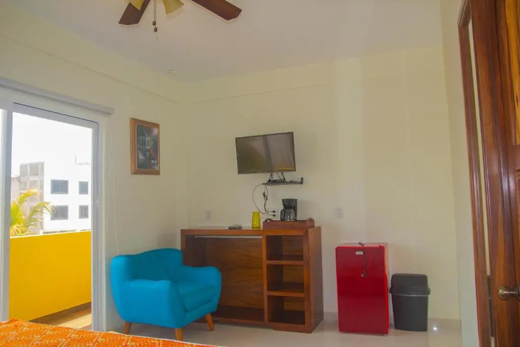 Hotel Happy Beach