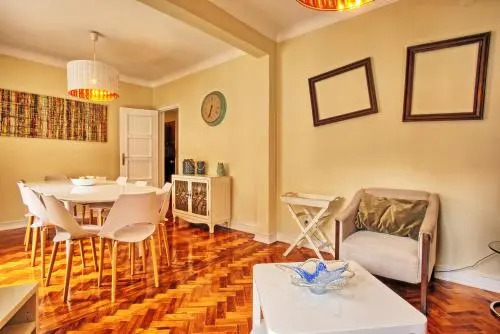 Almirante 3-Four Bedrooms