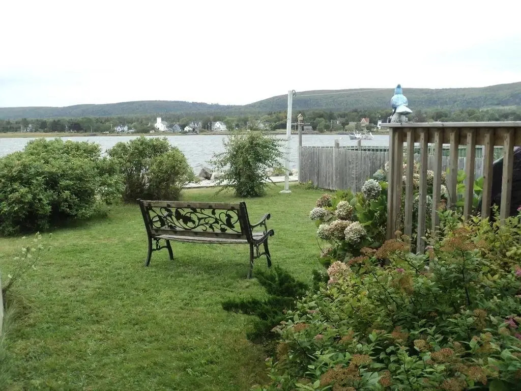 Tides and Time Vacation House