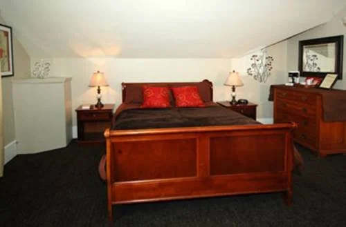 Quamichan Inn