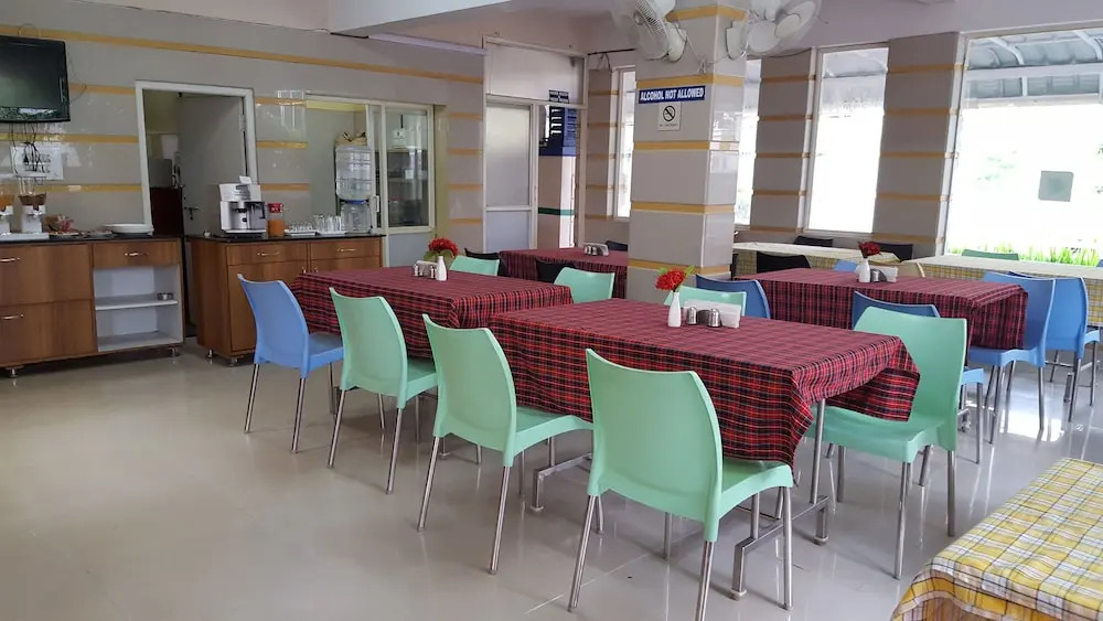 Maple Suites Serviced Apartments