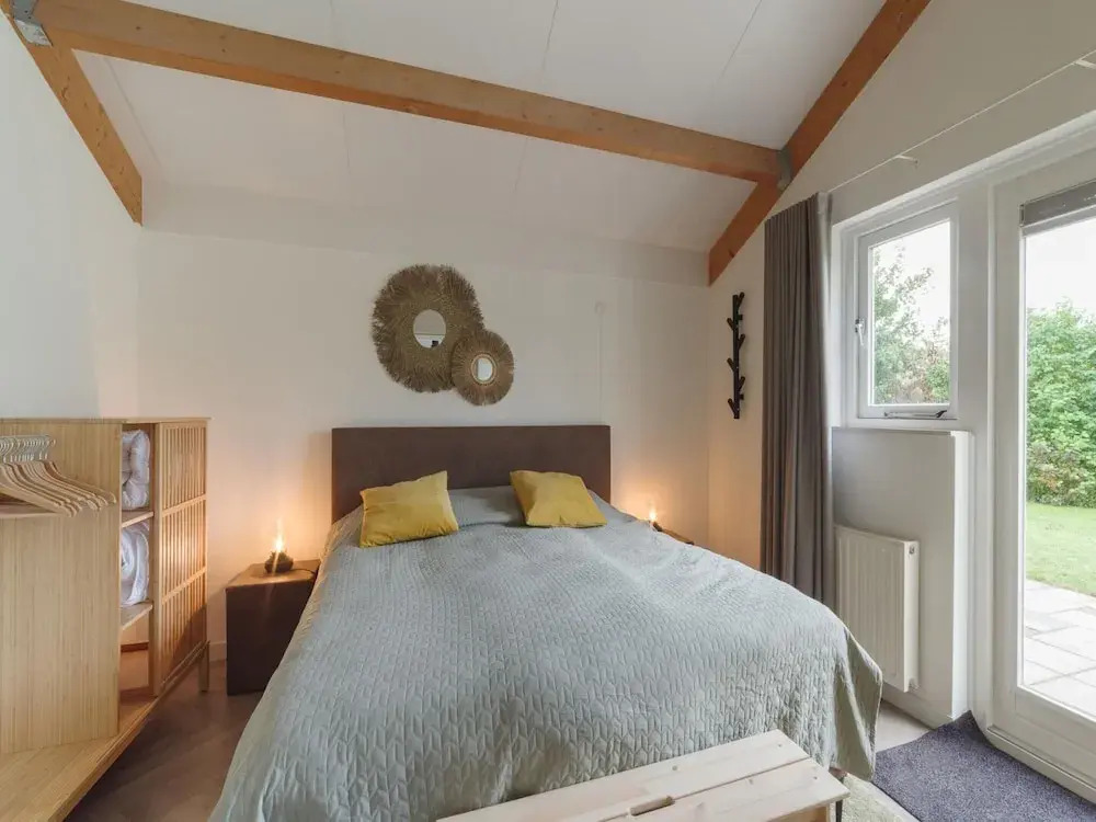 Holiday Home in Quiet Park With Garden