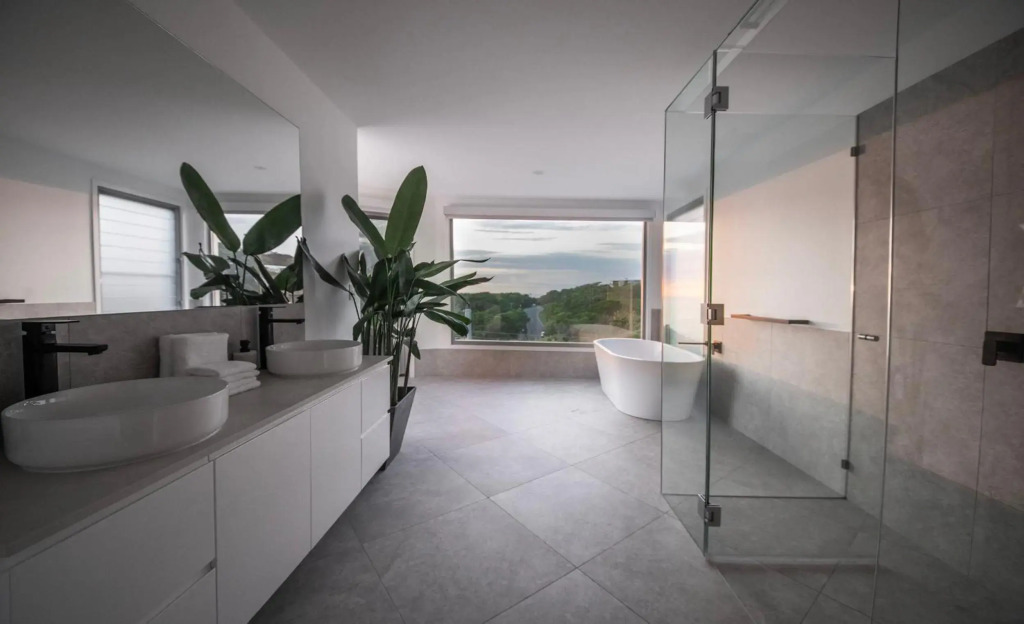 Coolum Beachfront Studio