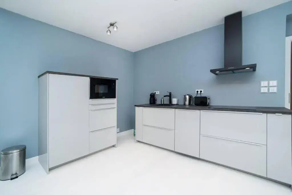 Old Town 1 Bedroom Oasis with AC and Double Shower
