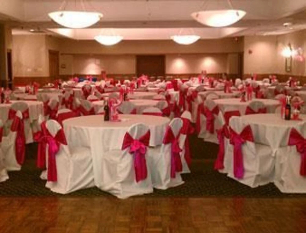 Elk Grove Hotel