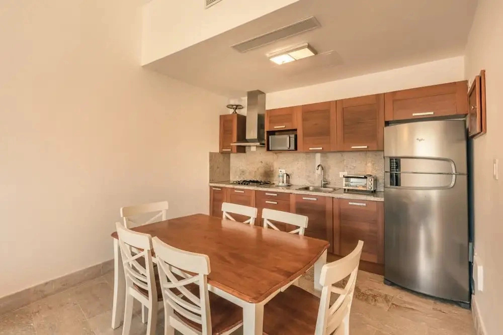 2br Apt 5 Guests Balcony With Pool View
