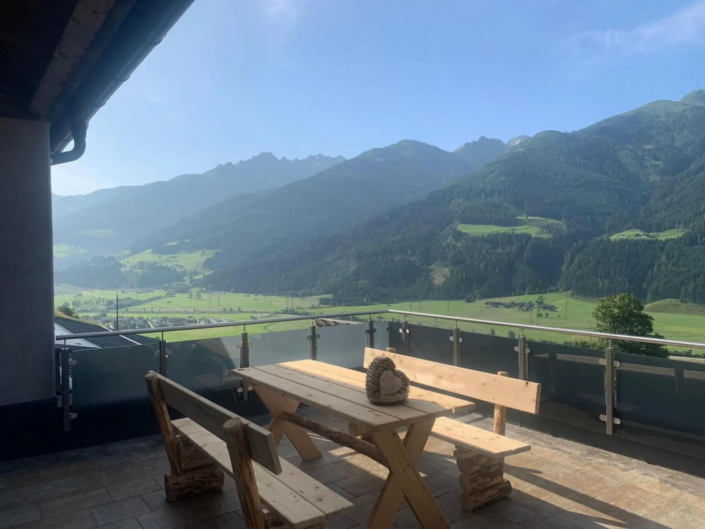 Apartment Uttendorf near Ski Slopes