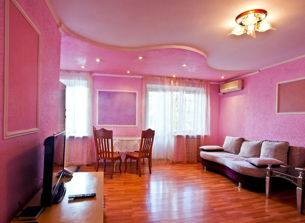 Lessor Apartments