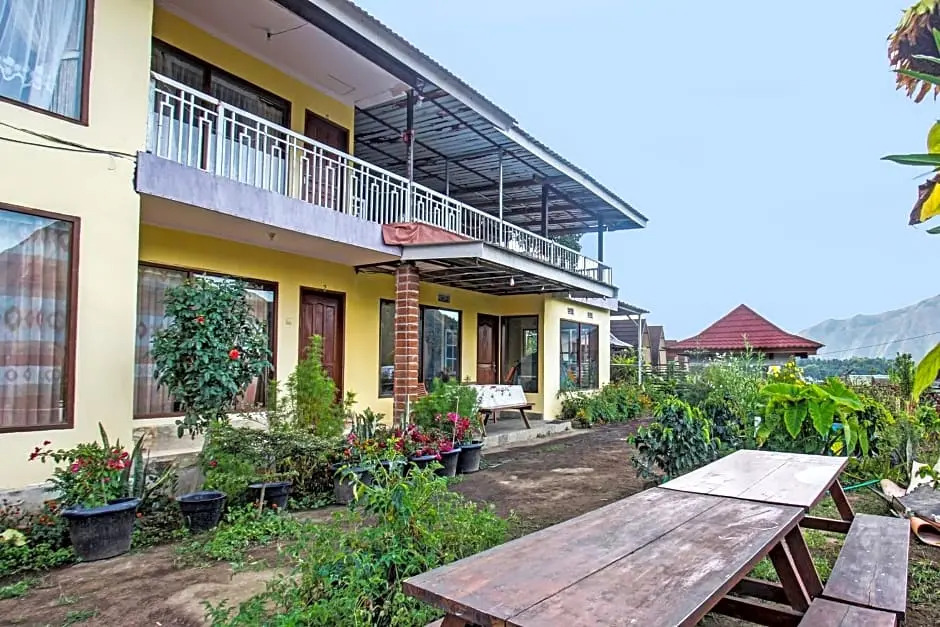 OYO 91744 Hotel Gemilang