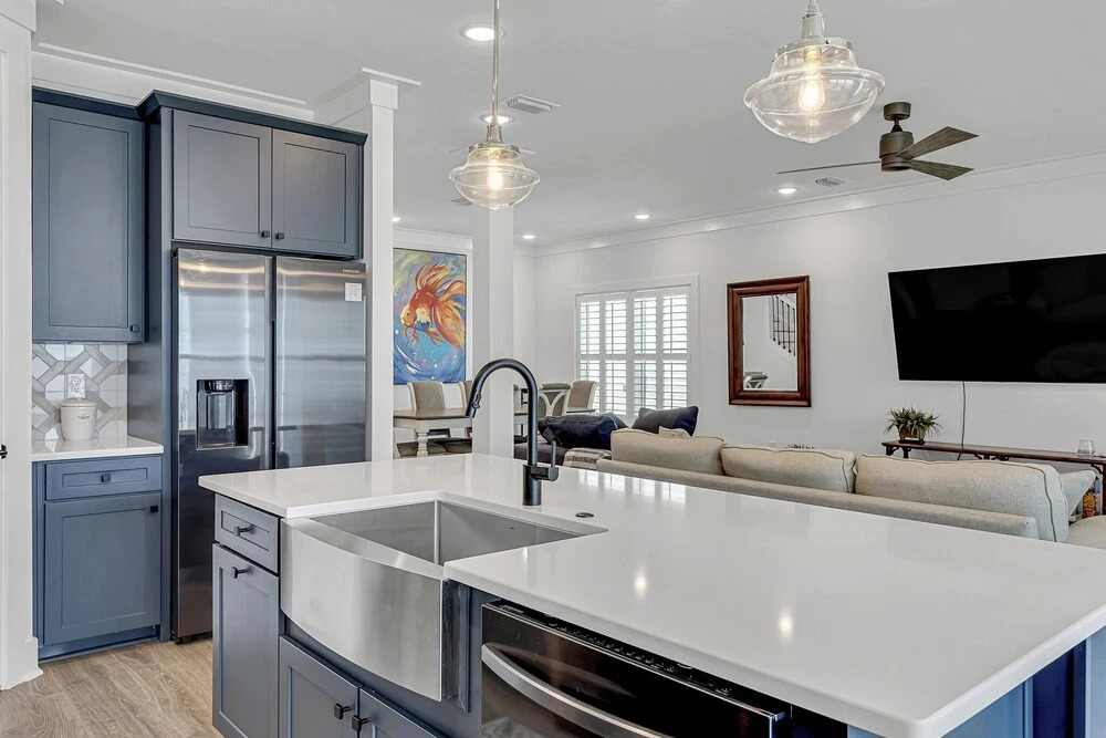 22811 Ann Miller - Saltwater Solace 4 Bedroom Home by RedAwning