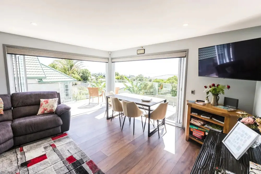 3 Bedroom Village Retreat Home With Sea Views