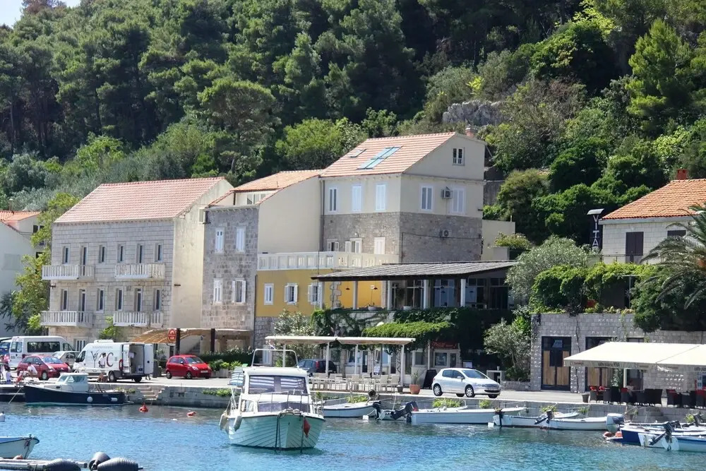 Just by the Sea Apartments