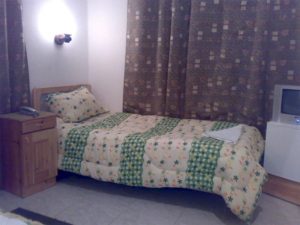 May Fair Hotel