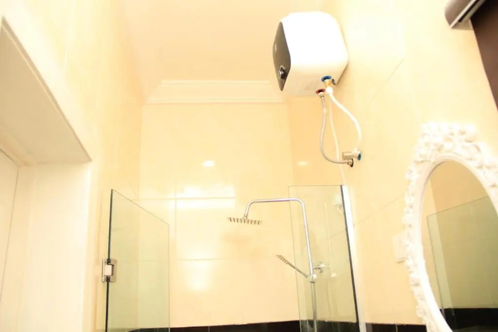 Harold's Exquisite Apartment