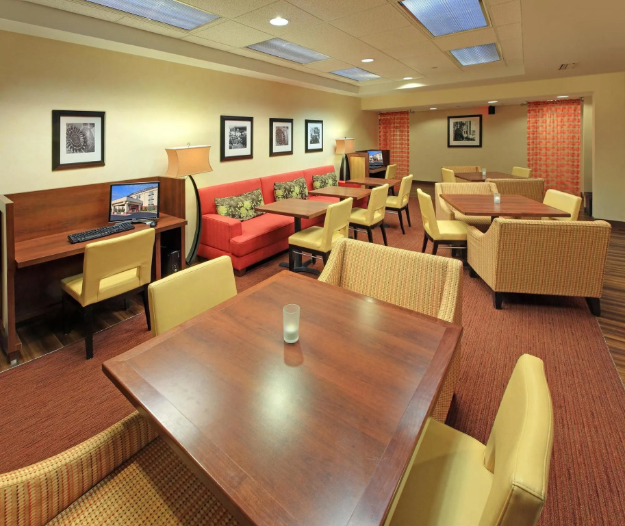 Hampton Inn Bentonville-Rogers