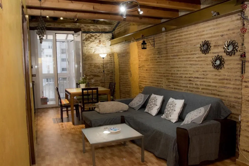 Cervantes Apartment