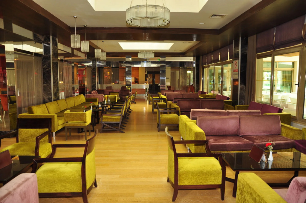 Port Side Resort Hotel