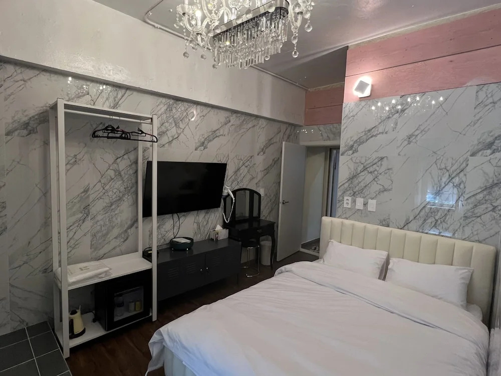 Woomigwan Hotel