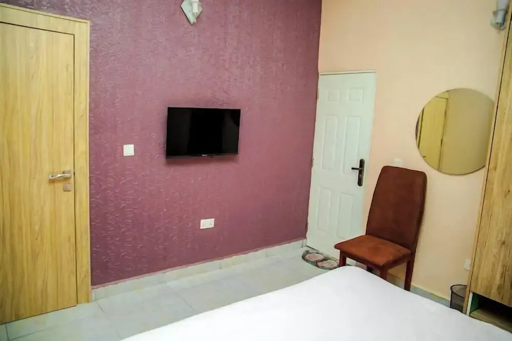 Star Diamond View Lounge and Suites