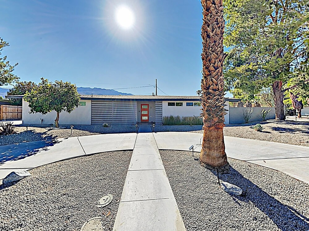 2393 Palm Springs - 3 Br Home