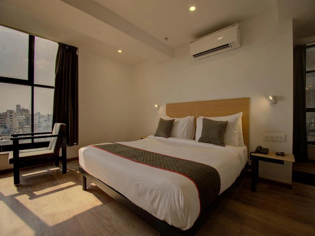 Shagun Hotel