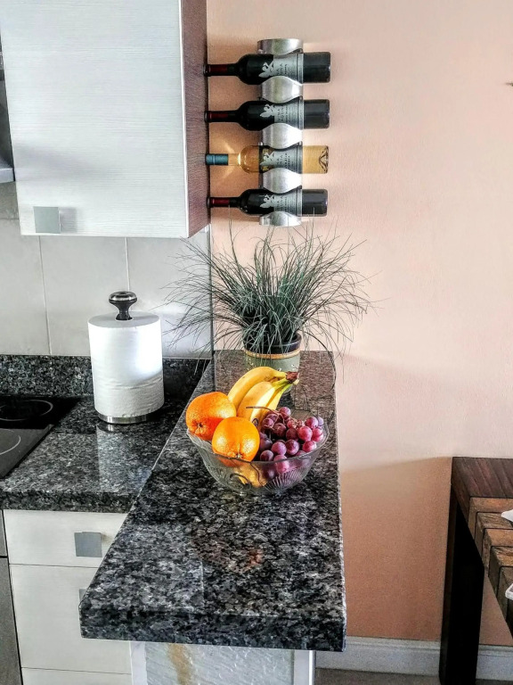 Beautiful 2 bedroom 2 bathroom sea view