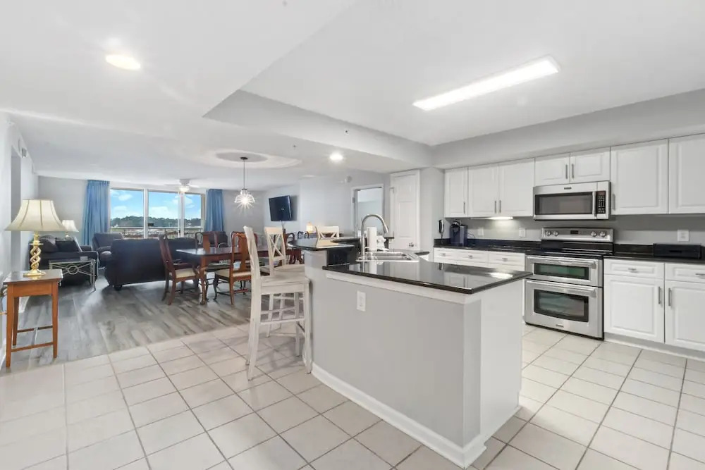 Yacht Club Villas #2-504 4 Bedroom Condo by RedAwning
