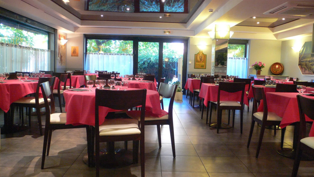 greet hotel Marseille Parc Chanot Velodrome by Accor