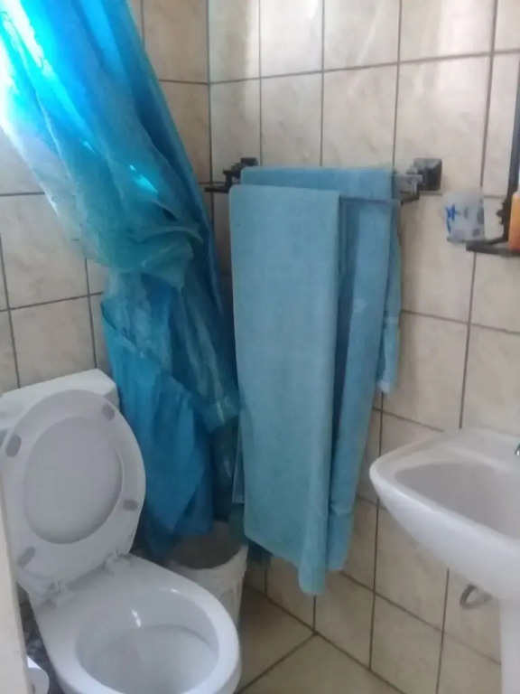 C-Mew Guest House