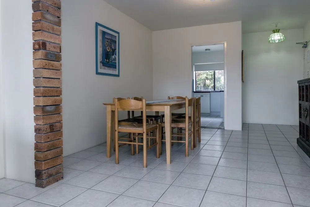 Radburn, Unit 3, 17 Ondine Close