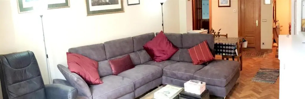 Apartment with 2 bedrooms in Donostia with balcony and WiFi