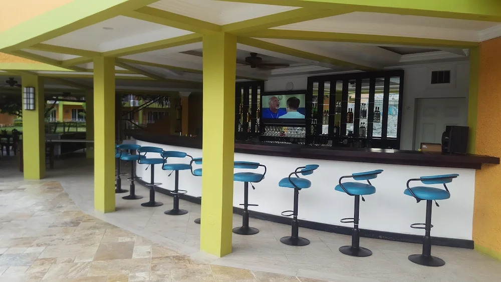 The Oasis Resort - All Inclusive