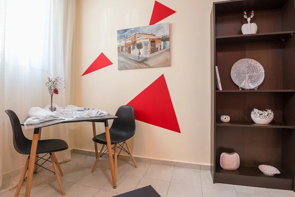 Comfortable Thisseio Apartment