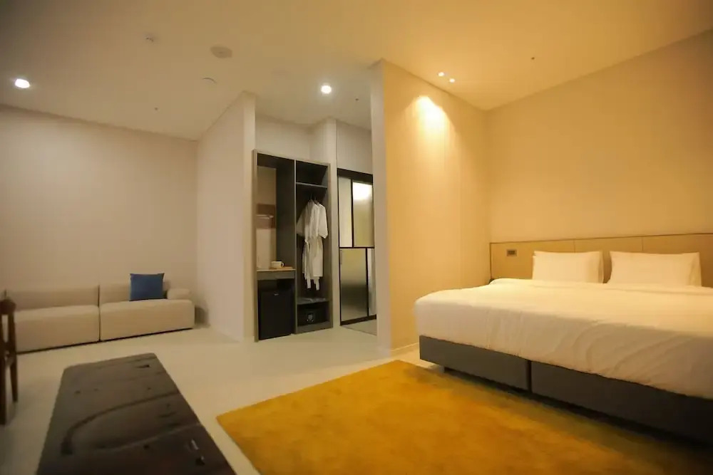 Culture Hotel LAAM