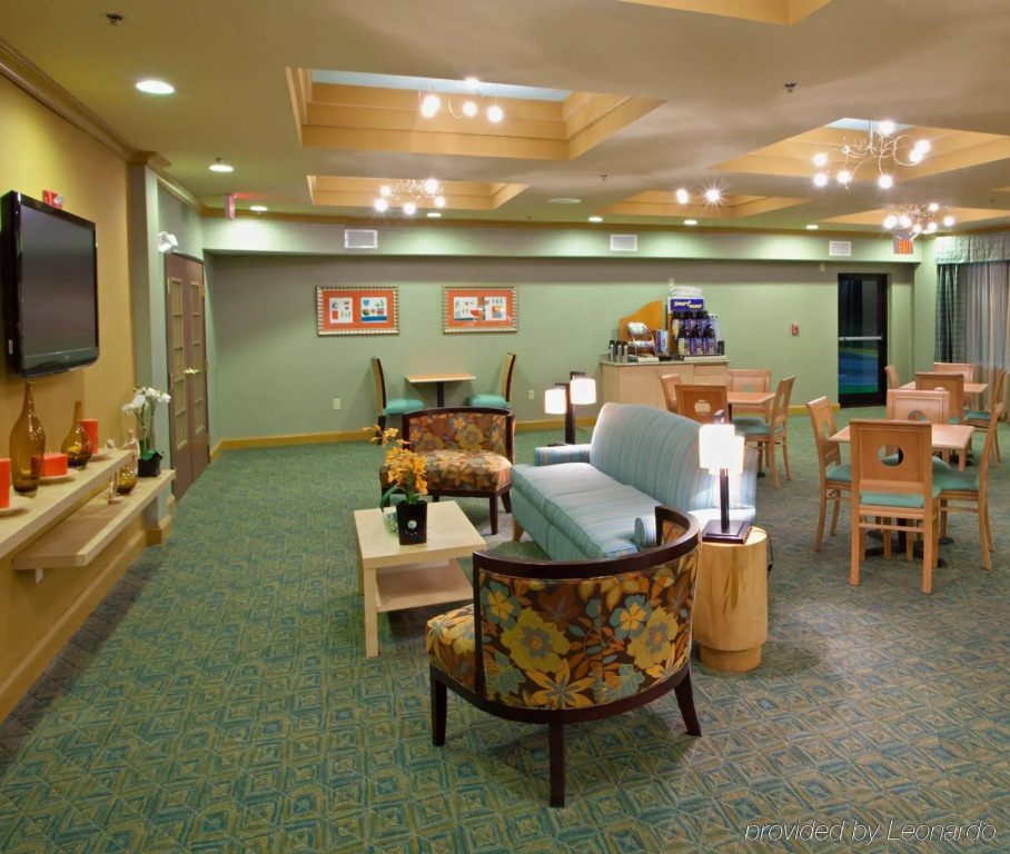 Holiday Inn Express Hotel & Suites Thornburg-S. Fredericksburg by IHG