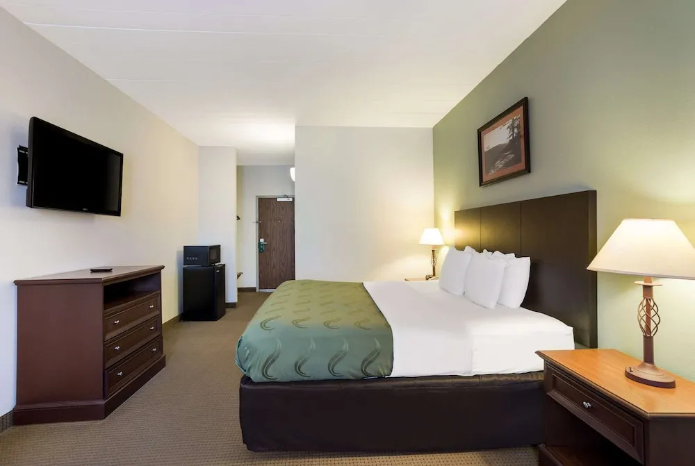 Quality Inn & Suites Monterey, TN - Crossville, TN