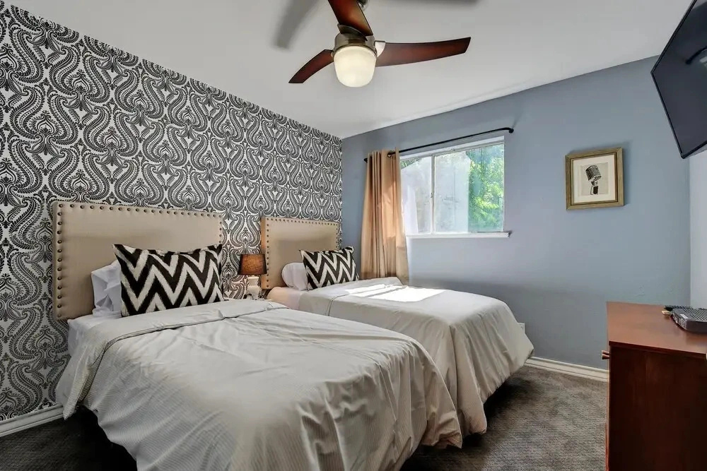 2BR 2BA Boutique SoLa House by RedAwning