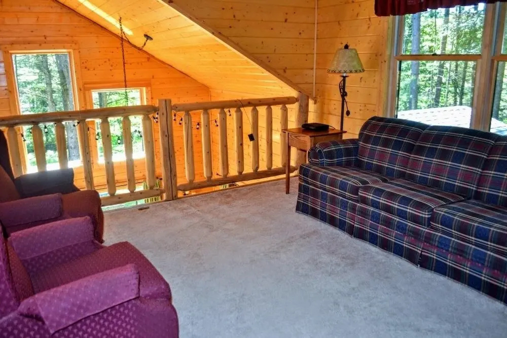 Camp Pinemere 5 Bedroom Home