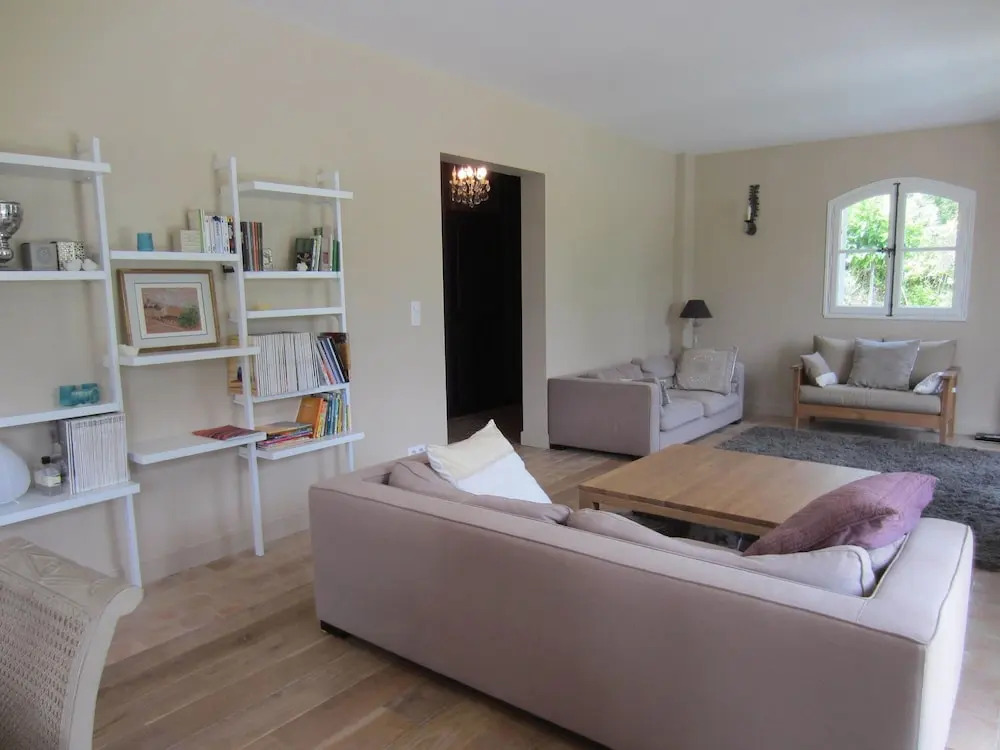 Atmospheric Villa in Pottery Town Salernes , Near Many Lovely Villages