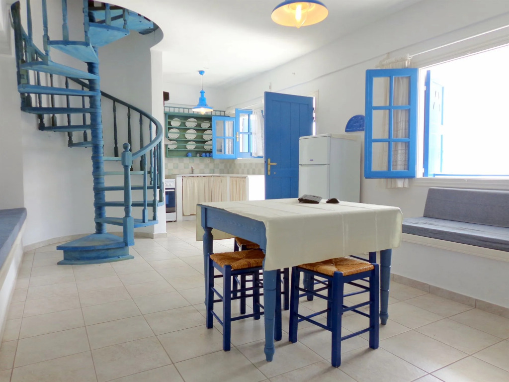 Kerame Studios & Apartments