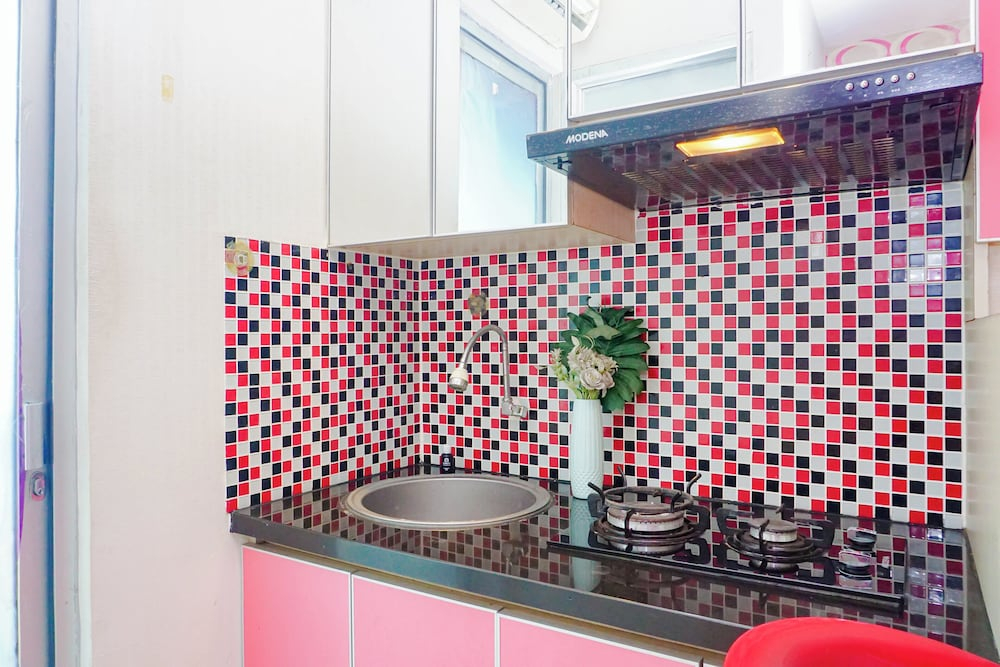 Vibrant Studio At Bassura City Apartment