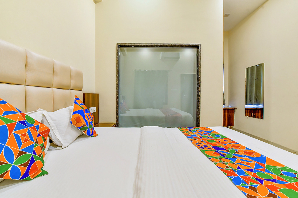 FabHotel Dosa Plaza