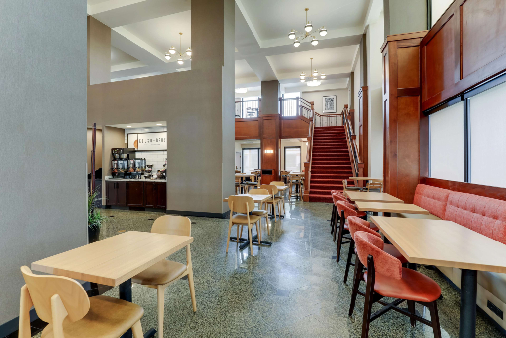 Drury Inn & Suites Birmingham Lakeshore Drive