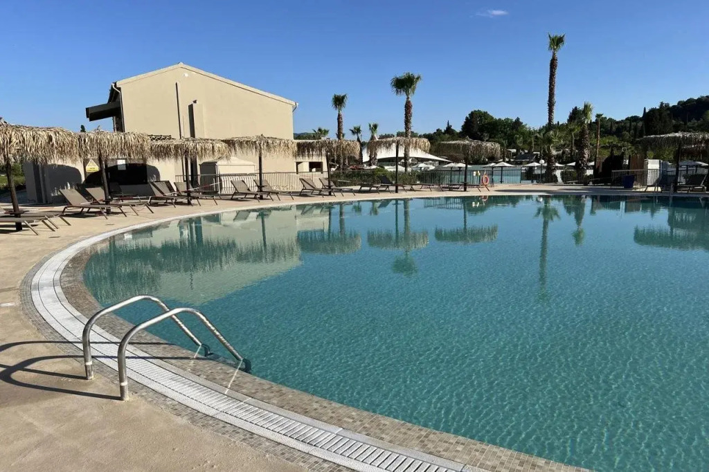 Aqualand Resort