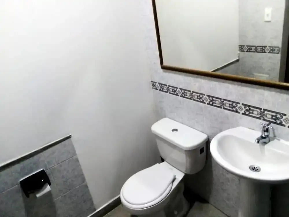 50N15 B&B